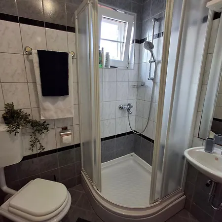 Blue Ivy App Salatic Besplatno Koristenje Elektricnih Bicikala Apartment